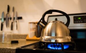 how long does it take to boil 6 cups of water