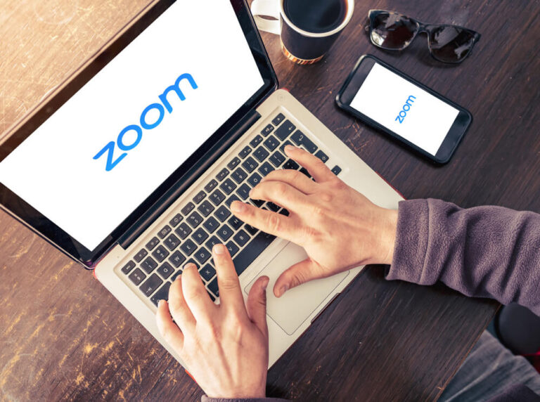 How to Play Outburst on Zoom