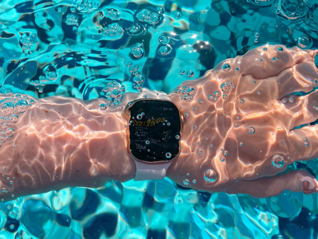 Can I Swim with My Apple Watch