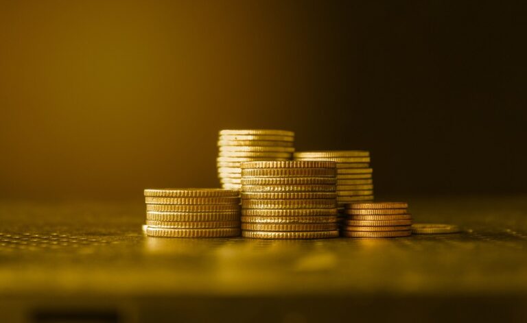 Certified vs. Uncertified Gold Coins