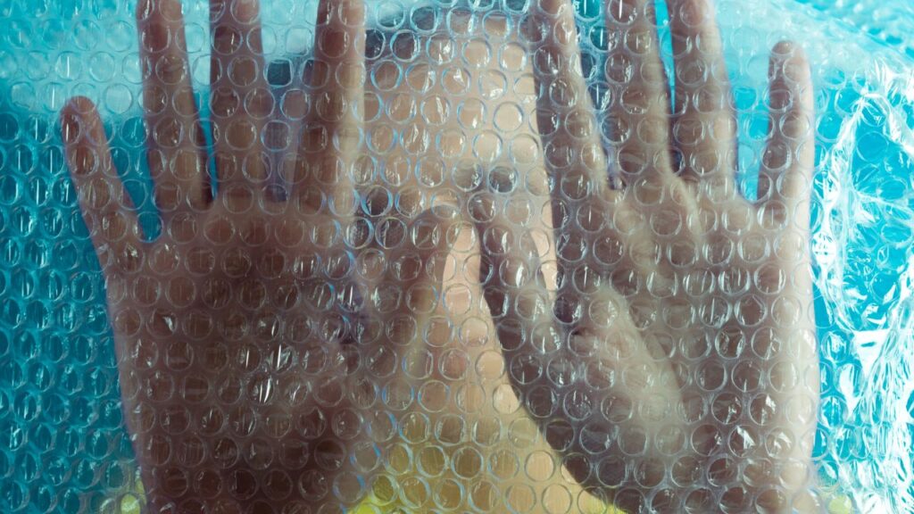 what size bubble wrap is best for insulating windows