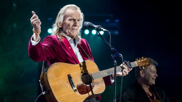 Gordon Lightfoot Passes Away At 84